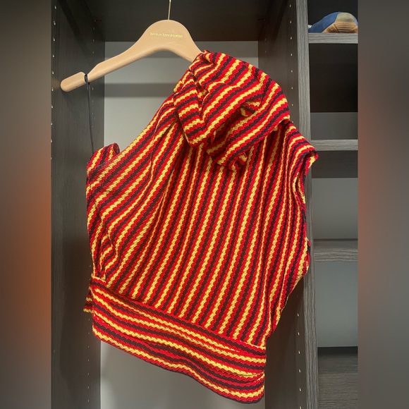 Hellessy Red, Navy, Yellow Cotton Knit Set - Picture 3 of 9